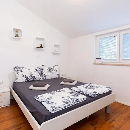 David - Anica Apartment